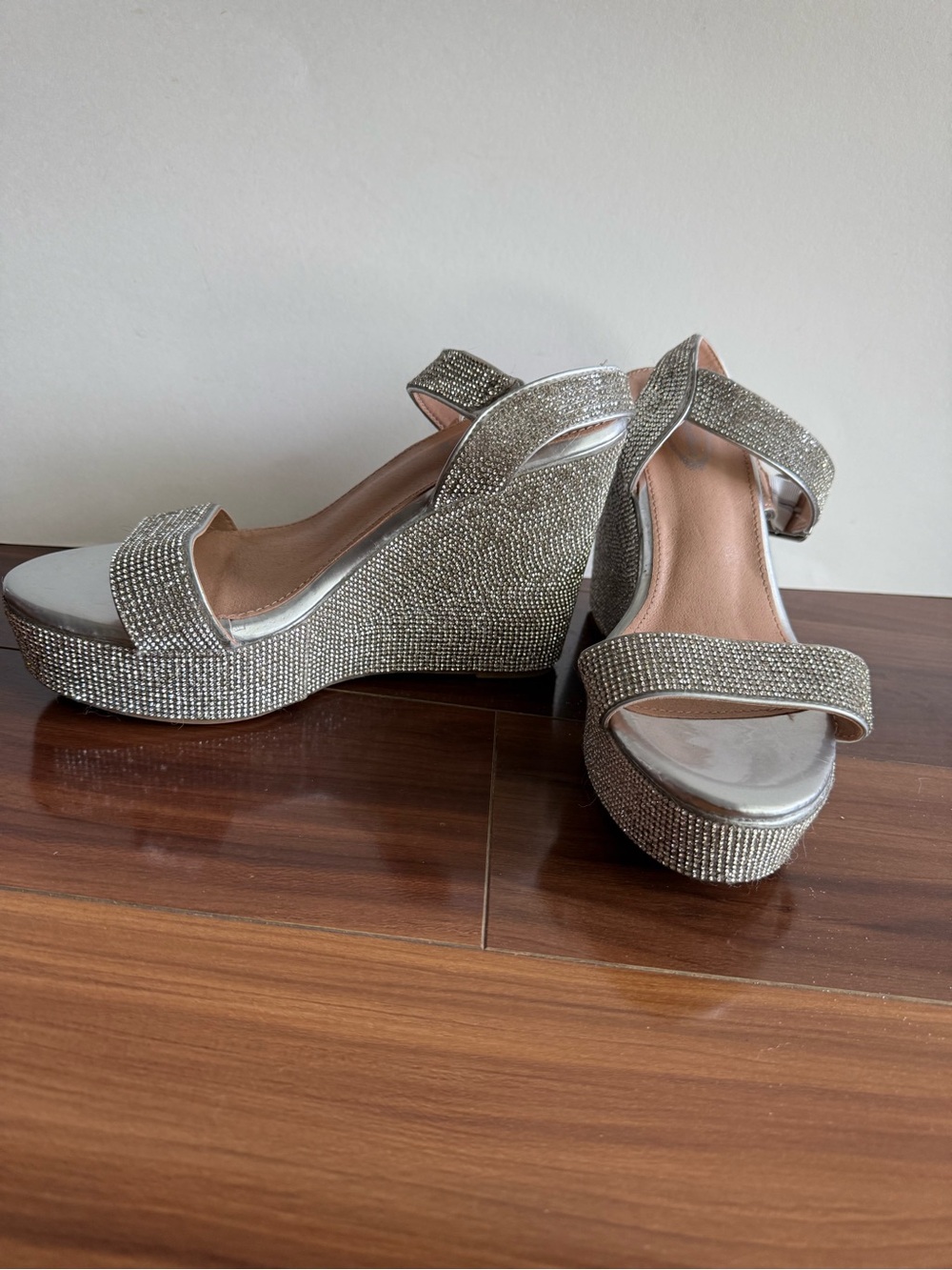 Crystal Rhinestone Embellished Strap Silver Glitter Platform Wedges Atalina 8.5 - Picture 2 of 5